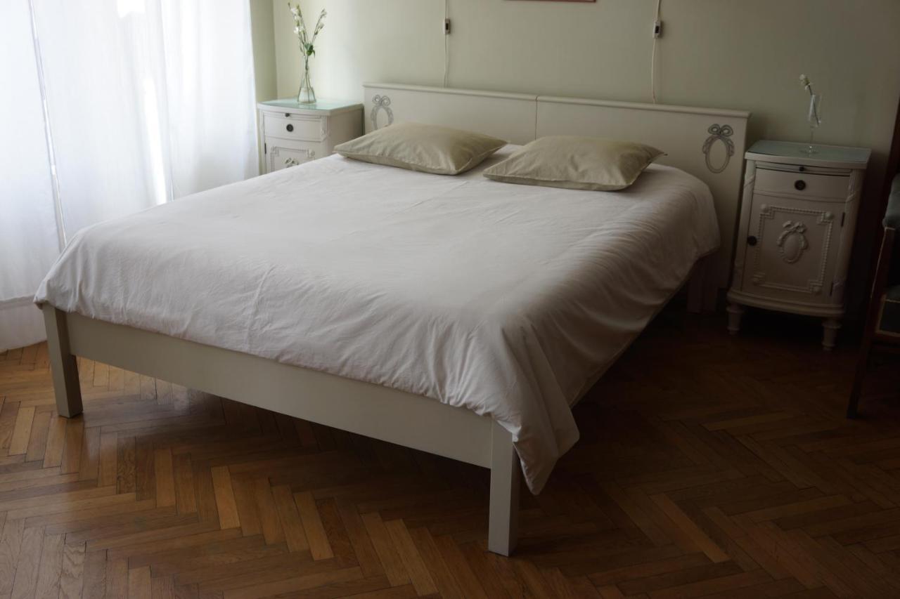 Lindas Flat Praga Exterior foto
