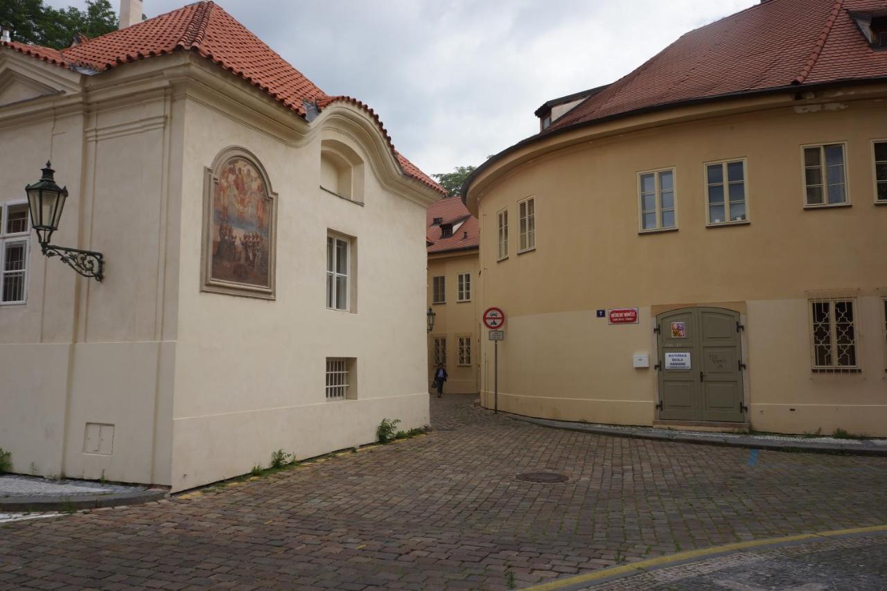 Lindas Flat Praga Exterior foto