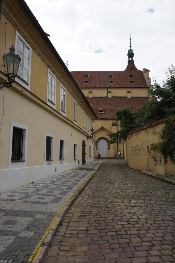 Lindas Flat Praga Exterior foto