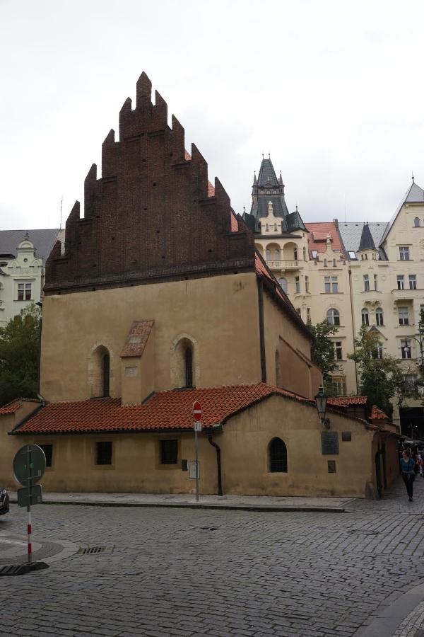 Lindas Flat Praga Exterior foto