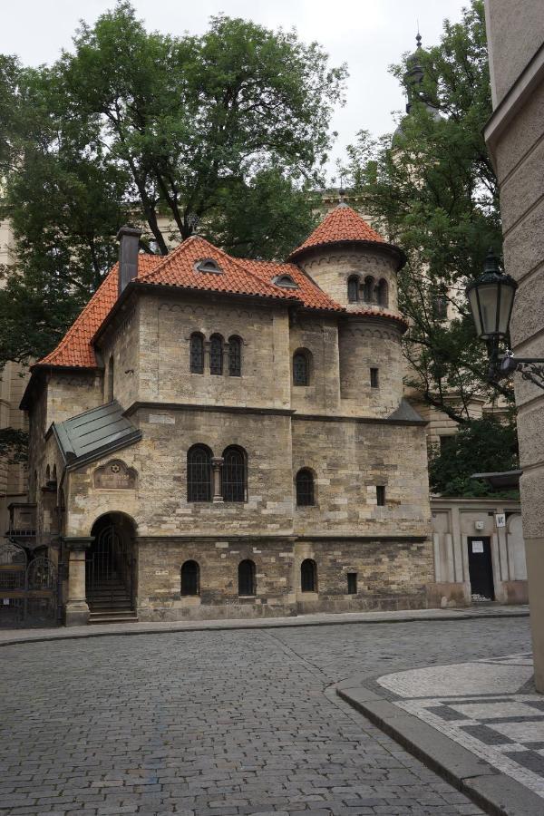 Lindas Flat Praga Exterior foto
